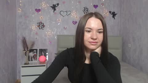 Snapshot of kiaracriegs chatting on March 8, 6:16 pm Kara online show from March 8, 6:16 pm