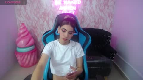 kiara online show from July 9, 8:13 pm