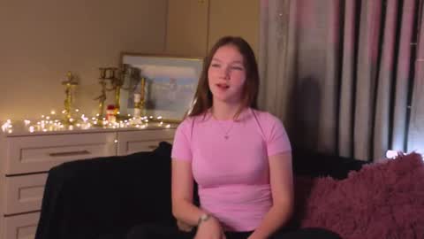 Melvi online show from December 5, 7:29 am