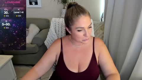 Snapshot of kierareines chatting on September 17, 11:52 pm Kiera Reines online show from September 17, 11:52 pm