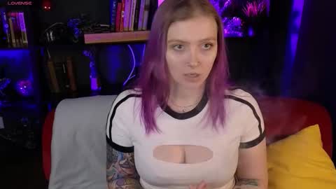 Kiki online show from February 5, 9:40 pm