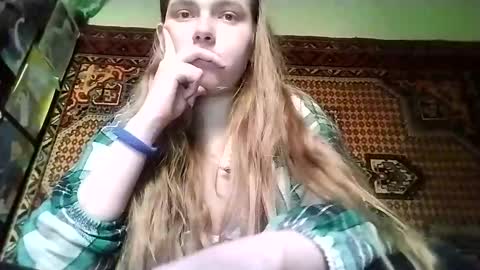 kikibang_ online show from November 29, 8:44 am