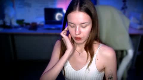 Mika and Miranda online show from December 4, 10:35 pm