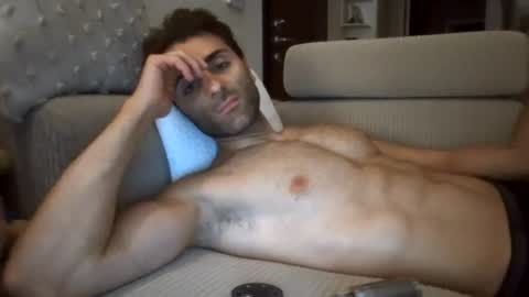 kikkus01 online show from July 22, 8:11 pm