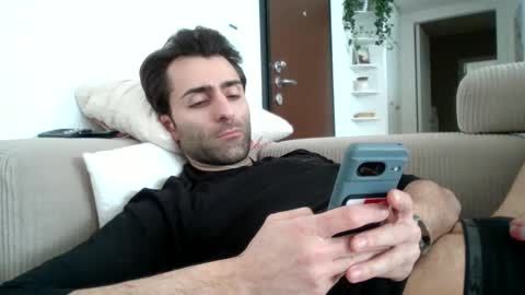 kikkus01 online show from February 26, 1:32 pm