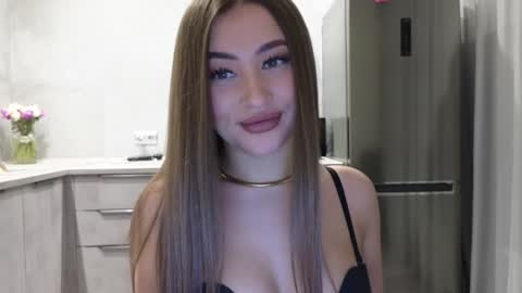 EvaAnna online show from January 26, 4:41 pm