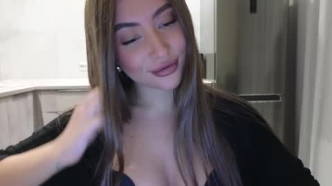 EvaAnna online show from March 3, 10:20 pm