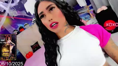 Snapshot of kilye_nellaa chatting on October 7, 1:56 am kylie anthonella online show from October 7, 1:56 am