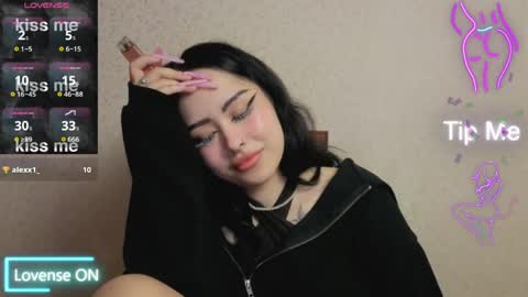 Kim online show from March 31, 9:59 pm