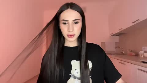 Kim Oberlin online show from April 18, 5:15 pm