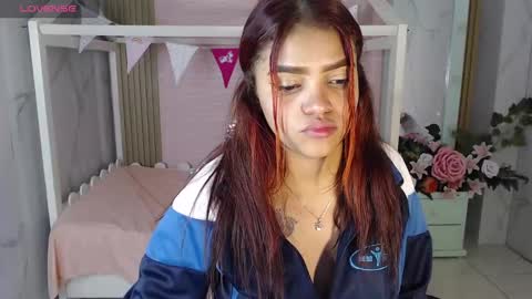 Kim  online show from December 4, 9:23 am