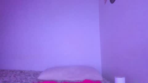 kim online show from October 3, 6:10 am