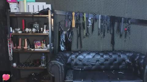  KIMBERLY SWAN  online show from January 8, 10:48 pm