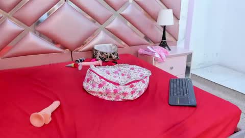 Kimberly online show from May 20, 1:57 am