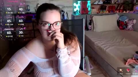 kimberlycaprice online show from March 1, 7:45 am