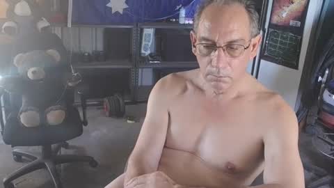 kimintheshed online show from March 9, 8:29 am