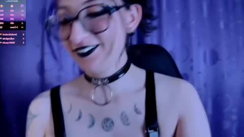 Snapshot of kimlennox_ chatting on January 30, 7:26 pm   online show from January 30, 7:26 pm