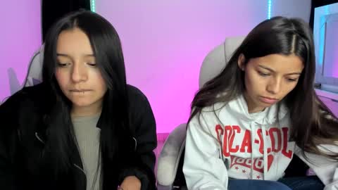 Snapshot of kimmi_foxy chatting on January 4, 12:16 am kimmi online show from January 4, 12:16 am