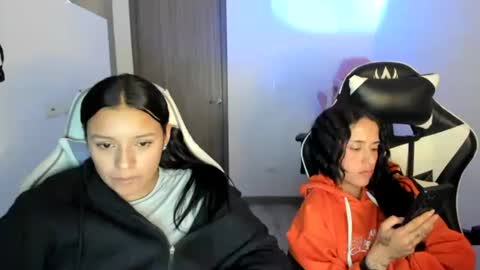 Snapshot of kimmi_foxy chatting on October 2, 11:36 pm kimmi online show from October 2, 11:36 pm
