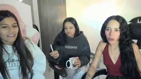 Snapshot of kimmi_foxy chatting on October 14, 11:41 pm kimmi online show from October 14, 11:41 pm