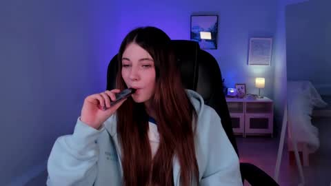  Your Kimmie  follow me  online show from April 12, 9:35 am