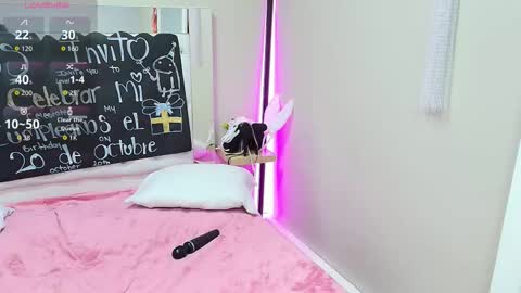 Kim online show from October 16, 2:38 pm