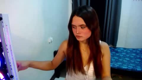 kim ejara online show from February 22, 3:03 pm