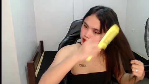 kim ejara online show from February 26, 4:52 am