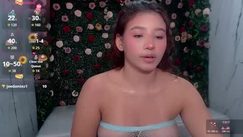 kimty online show from April 22, 4:36 pm