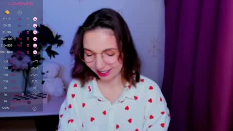 Hazel online show from April 19, 6:10 pm