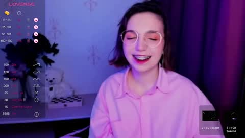 Hazel online show from November 21, 7:45 pm