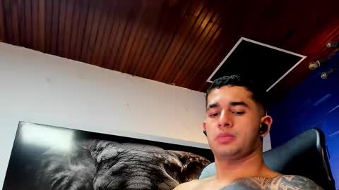 Angel Falconer online show from November 30, 3:57 am