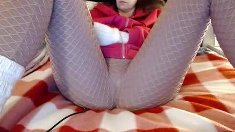 sexysexyhotwetpinkredpussy online show from April 16, 9:15 pm