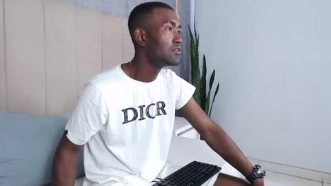 kingebony_wm online show from February 5, 8:04 pm