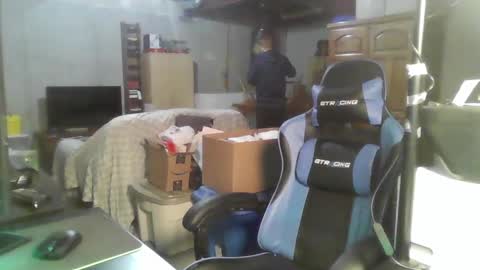 Master  King Tommy online show from February 25, 4:57 am