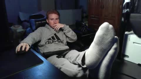 Master  King Tommy online show from December 14, 9:04 am