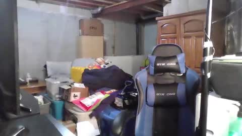 Master  King Tommy online show from October 20, 3:55 am