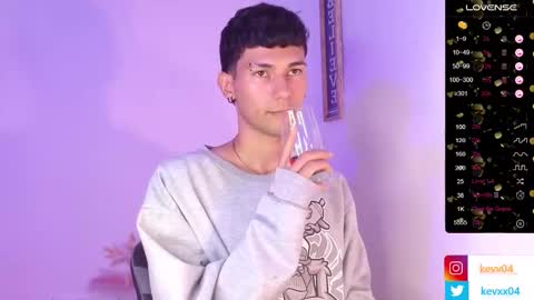  A L E X  online show from October 29, 5:20 am