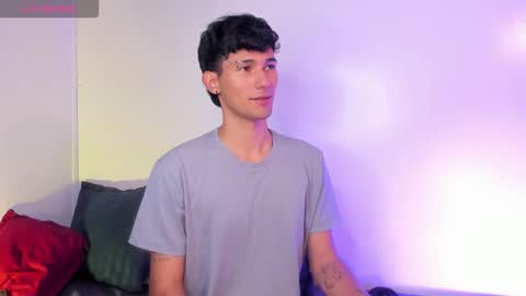  A L E X  online show from December 16, 4:08 am