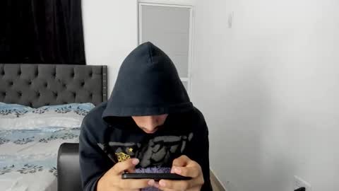 DOMINANT ALPHA KINGS online show from November 29, 8:55 am