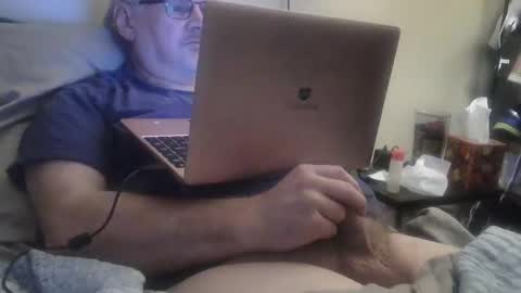 kingtongue10 online show from April 4, 11:28 am