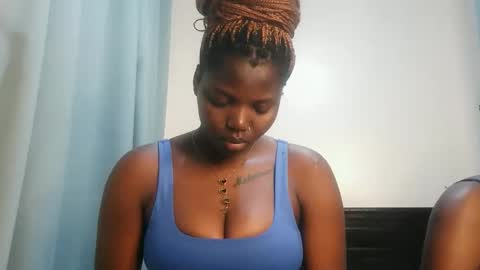 Lola online show from January 15, 11:30 am