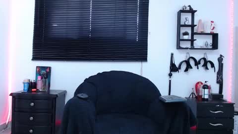 Snapshot of kinkyallisonsub chatting on February 10, 2:48 pm Allison Diego online show from February 10, 2:48 pm