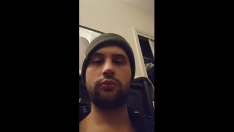 Maysie and Hunter online show from December 11, 5:32 am