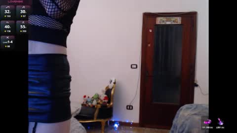 Snapshot of kinkyerikat chatting on October 21, 11:52 pm Anya online show from October 21, 11:52 pm