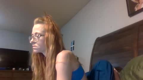 kinkykatie2 online show from November 24, 4:33 am