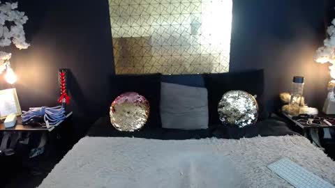 kinkyy_mom online show from November 11, 4:42 pm