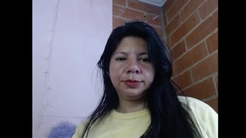 kinkyy_mom online show from November 2, 8:09 pm