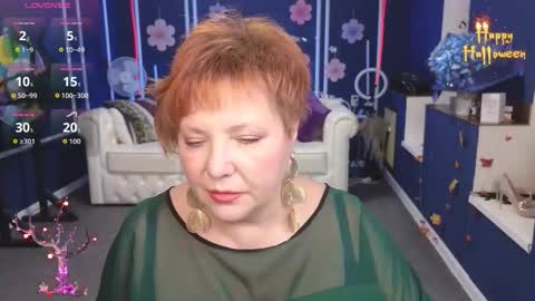 Kira Kennet online show from November 4, 1:34 pm