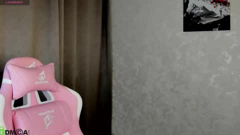 Aura online show from November 24, 5:39 am